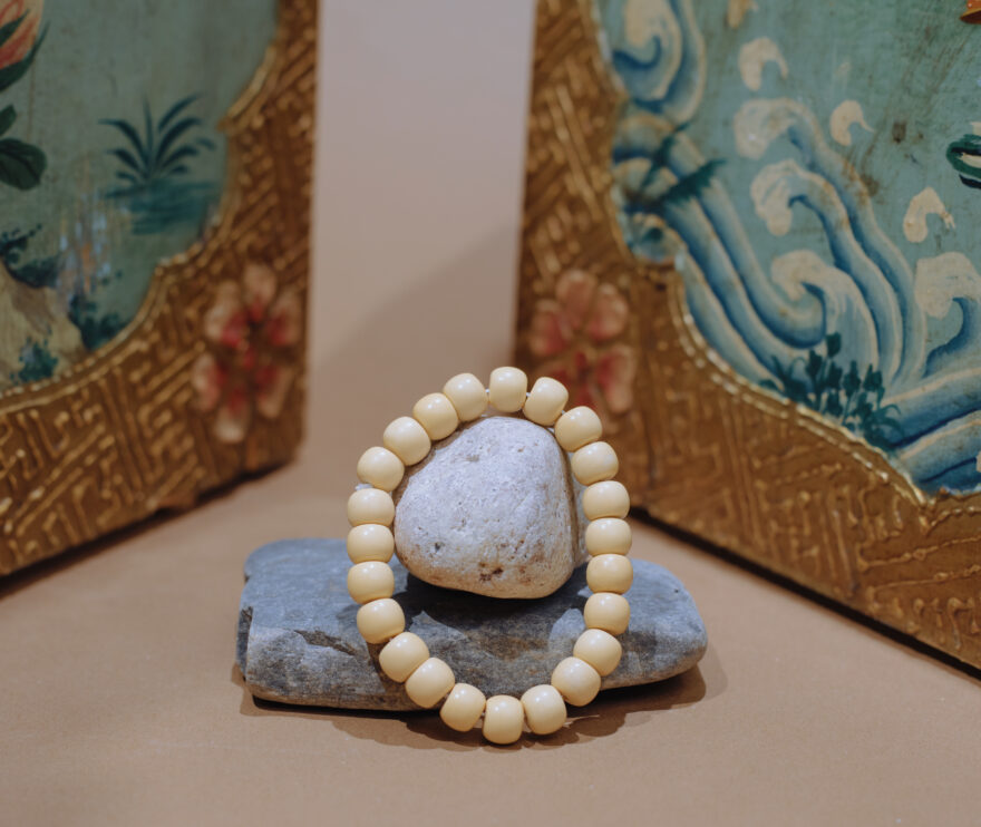Milky Tibetan ivory jade bracelet